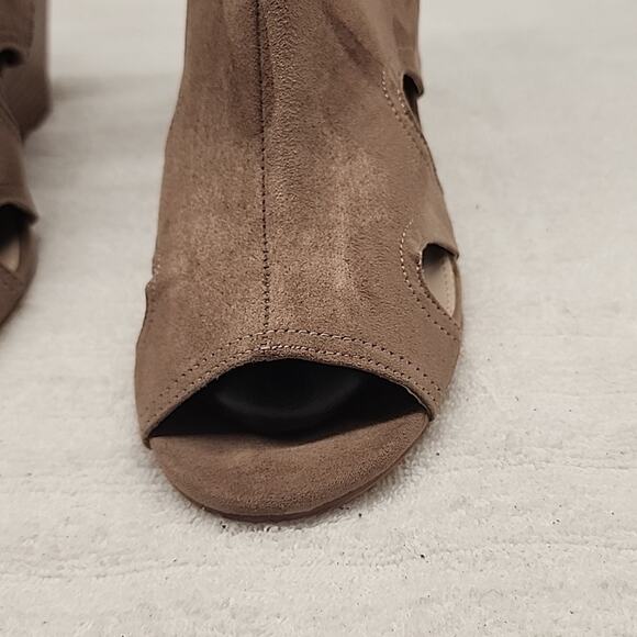 TORRID CUTOUT PEEP-TOE WEDGES TAN SUEDE LADIES SIZE 8WW VGUC - Picture 6 of 16